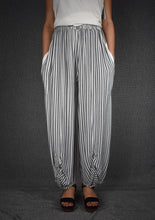 Load image into Gallery viewer, Pants Linda