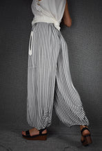Load image into Gallery viewer, Pants Linda