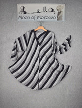 Load image into Gallery viewer, Swing Top