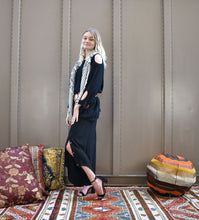 Load image into Gallery viewer, Cutout Shoulders Top