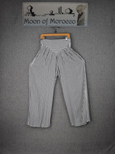 Load image into Gallery viewer, Yoke Pleated Pants